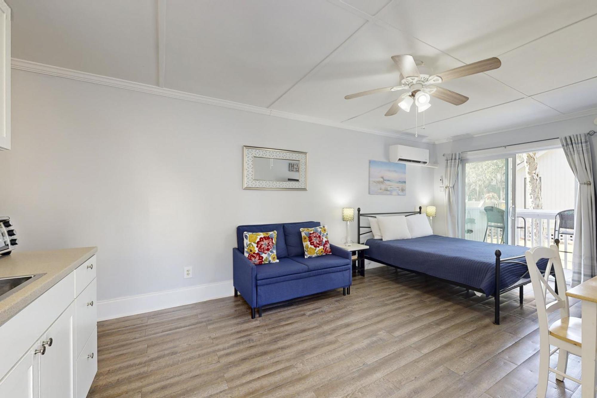 Sea La Vie Hotel Edisto Island Bagian luar foto
